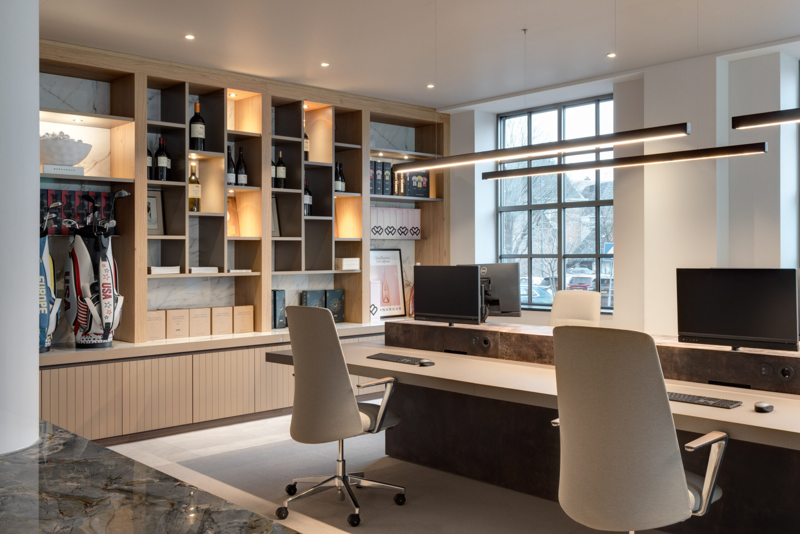 Interieur L Founders Of Loyalty, 's-Hertogenbosch