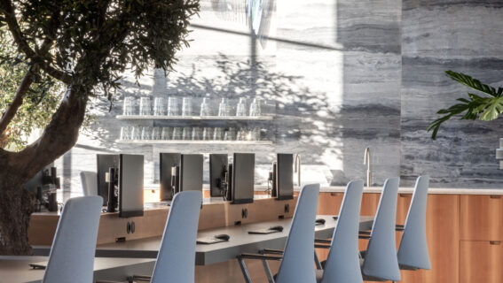 Interieur L Founders Of Loyalty, 's-Hertogenbosch