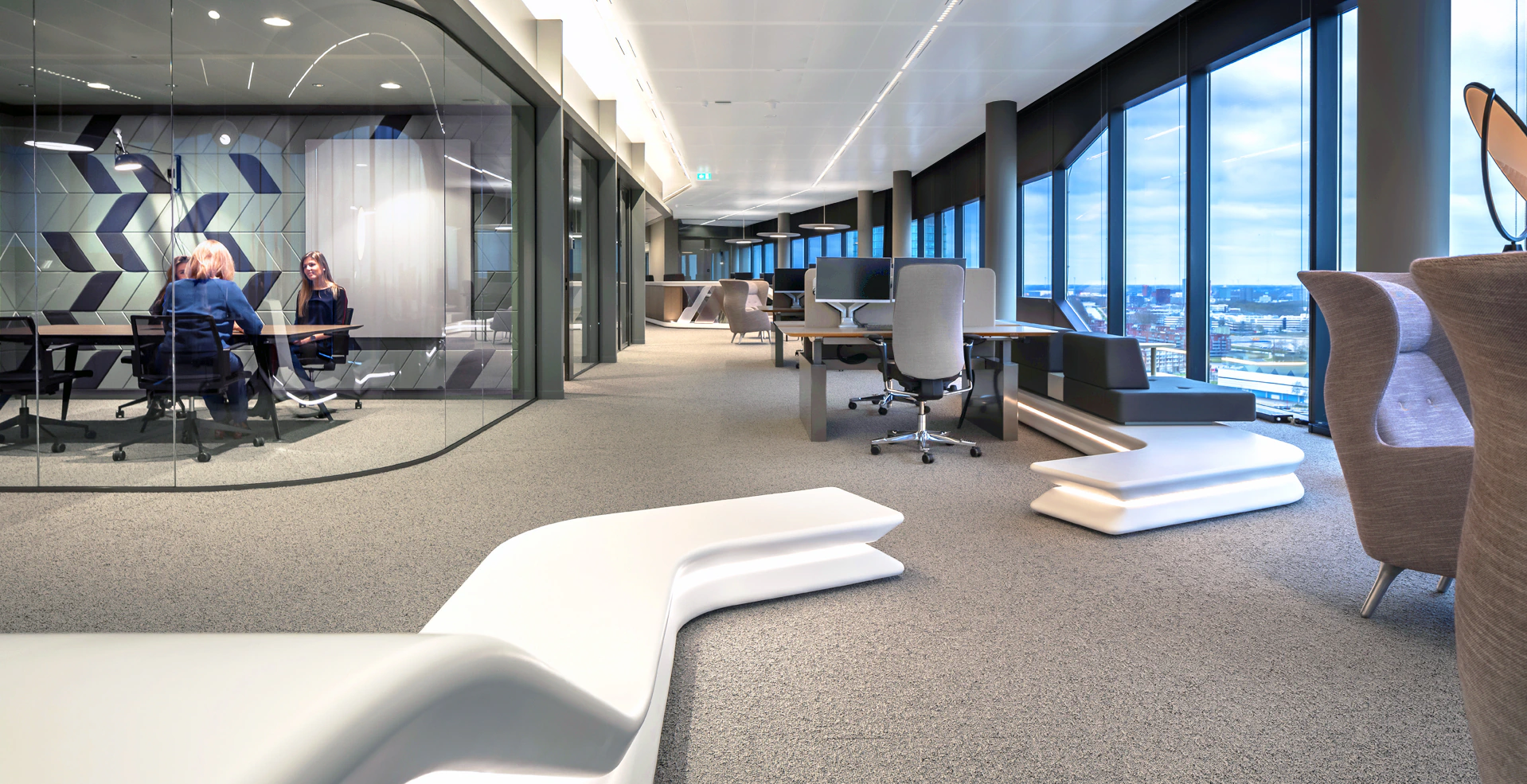 Maatwerk interieur Aalberts Industries WTC Utrecht door Smeulders Interieurgroep