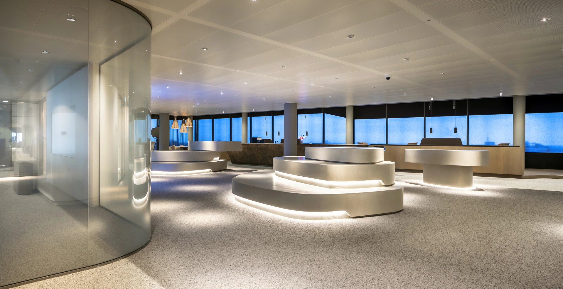 Maatwerk interieur Aalberts Industries WTC Utrecht door Smeulders Interieurgroep